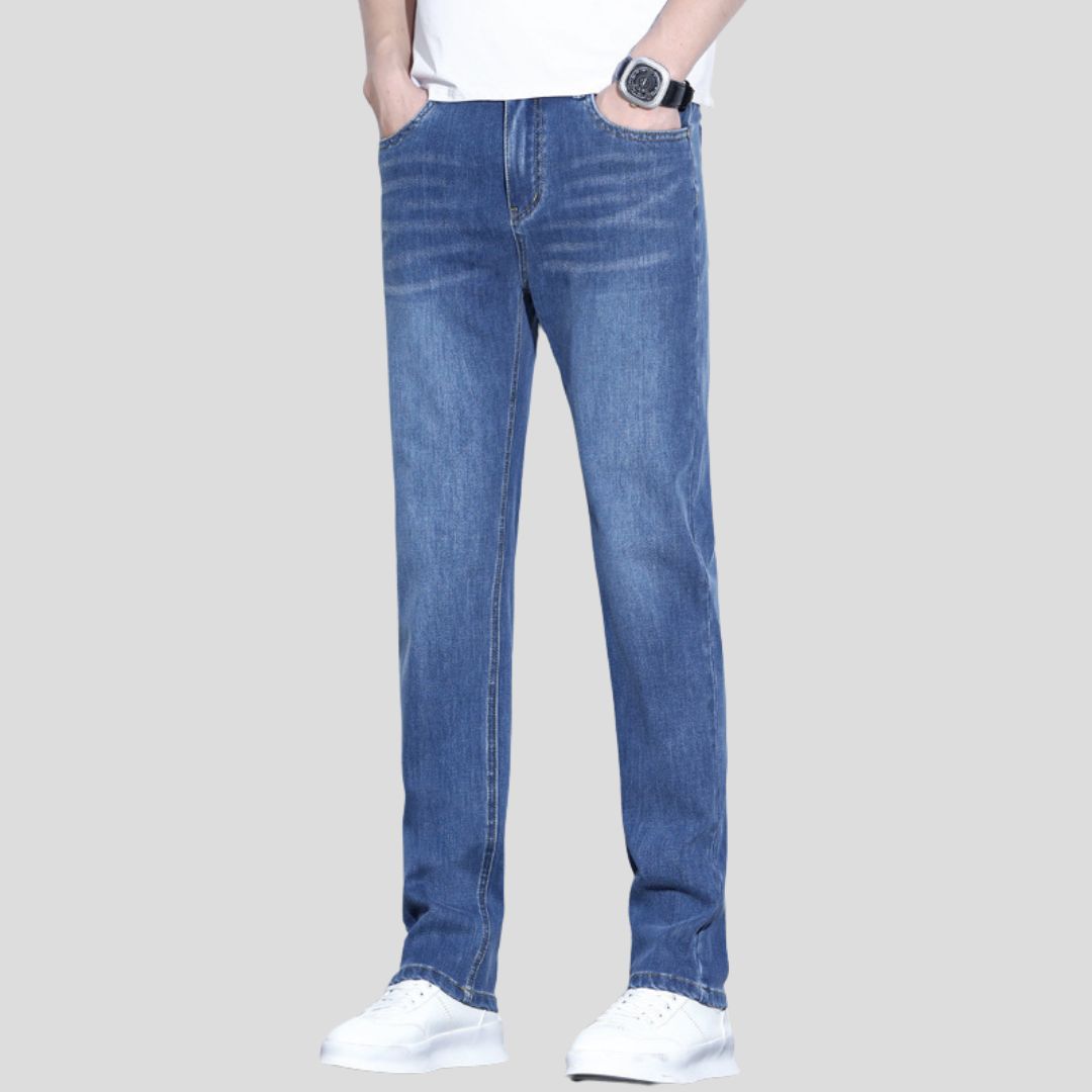 Men's Classic Fit Jeans with Straight Leg Cut